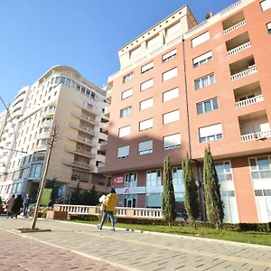 Hotel Oresti Center, Tirana